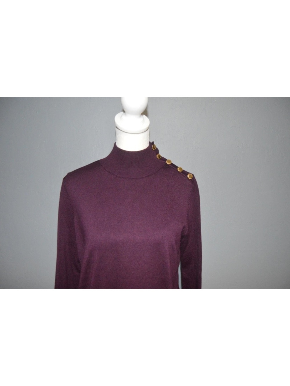 Calvin Klein Women's Sz Small Burgundy Gold Button Detail Knit Sweater Top